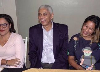 Elaine Mañaná, dirigente del PRM, se fue con Nelson Guillén